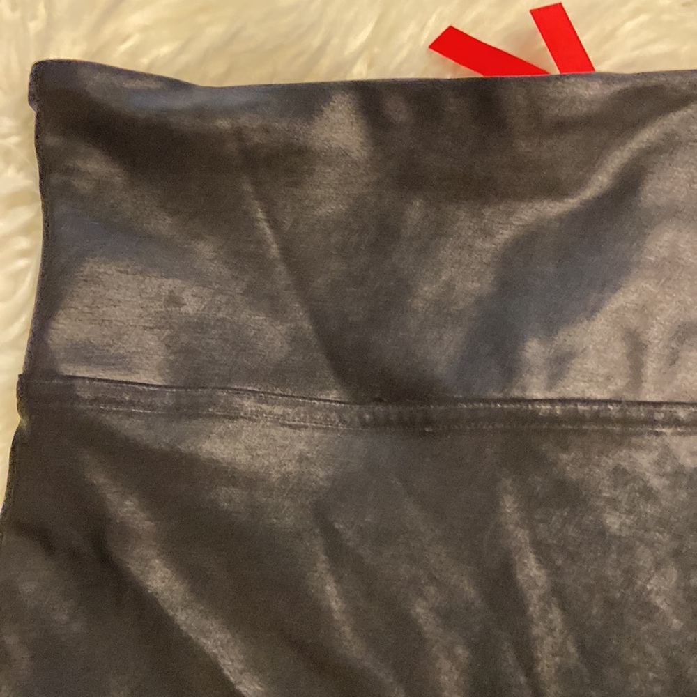SPANX Leggings size M excellent condition please see pictures inseam 27” - Picture 9 of 16